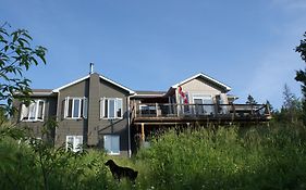 Top Of Algonquin Bed And Breakfast